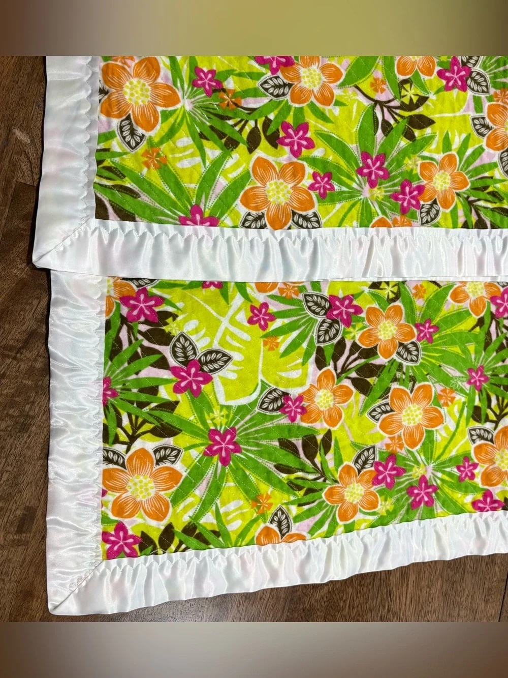 The Unbranded Brand excellent satin